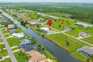 224 W Pine Valley Ln, Rotonda West, FL 33947 - Photo 12