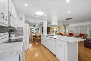 5510 Denmark Dr, Bradenton, FL 34207 - Photo 10