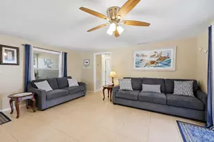 630 E Seminole Dr, Venice, FL 34293 - Photo 10