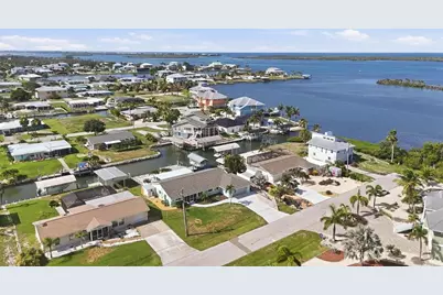 1925 Oregon Trail, Englewood, FL 34224 - Photo 2