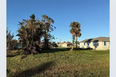57 Mark Twain Ln, Rotonda West, FL 33947 - Photo 1