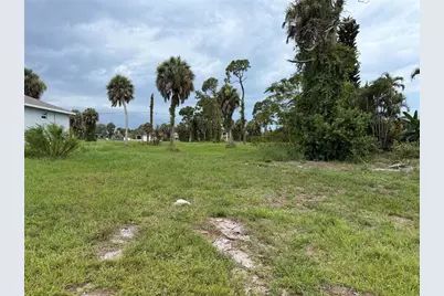57 Mark Twain Ln, Rotonda West, FL 33947 - Photo 2