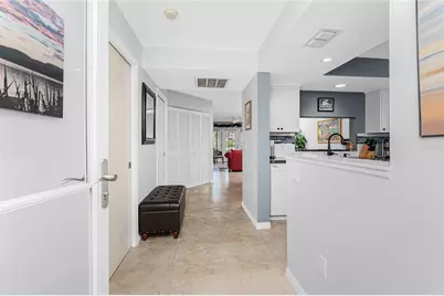 511 Pine Hollow Circle #511, Englewood, FL 34223 - Photo 4