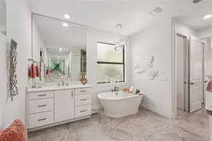 35 Medalist Ct, Rotonda West, FL 33947 - Photo 18