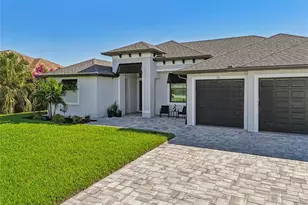 35 Medalist Ct, Rotonda West, FL 33947 - Photo 6