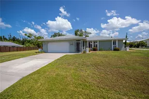 8152 Seashell St, Englewood, FL 34224 - Photo 2