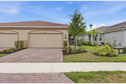 20411 Symphony Place, Venice, FL 34293 - Photo 2