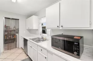 18186 Iris Rd, Fort Myers, FL 33967 - Photo 14