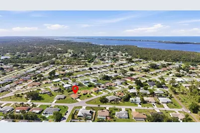 911 Gasparilla Boulevard, Englewood, FL 34223 - Photo 8