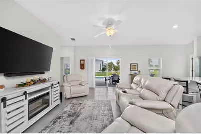 93 Mark Twain Lane, Rotonda West, FL 33947 - Photo 4