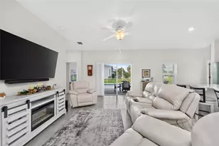 93 Mark Twain Ln, Rotonda West, FL 33947 - Photo 4
