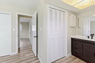 267 Annapolis Ln, Rotonda West, FL 33947 - Photo 20