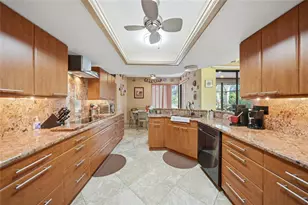 549 Silk Oak Dr, Venice, FL 34293 - Photo 10