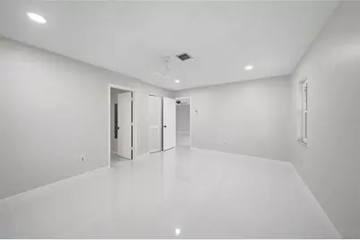 49 Sandstone Circle, Venice, FL 34293 - Photo 16