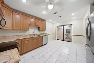 49 Sandstone Cir, Venice, FL 34293 - Photo 12