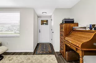 1032 Elaine St, Venice, FL 34285 - Photo 4