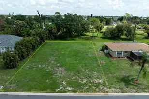 269 Annapolis Ln, Rotonda West, FL 33947 - Photo 1