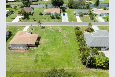 269 Annapolis Lane, Rotonda West, FL 33947 - Photo 6