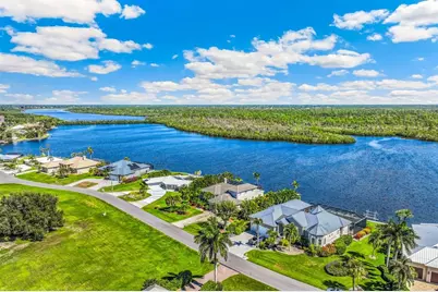 390 Coral Creek Drive, Placida, FL 33946 - Photo 6