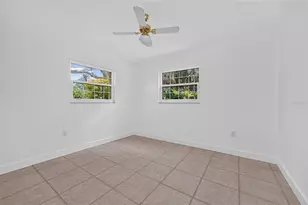 200 S Oxford Dr, Englewood, FL 34223 - Photo 36