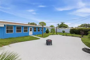 1317 Cypress Ave, Venice, FL 34285 - Photo 30