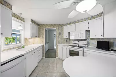 16 N Granada Plaza, Englewood, FL 34223 - Photo 14