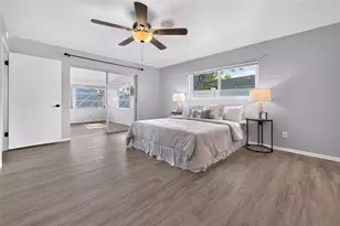 559 Mt Vernon Dr, Venice, FL 34293 - Photo 24