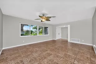 559 Mt Vernon Dr, Venice, FL 34293 - Photo 16