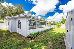 559 Mt Vernon Dr, Venice, FL 34293 - Photo 8