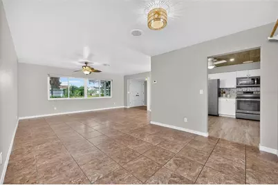 559 Mount Vernon Drive, Venice, FL 34293 - Photo 4
