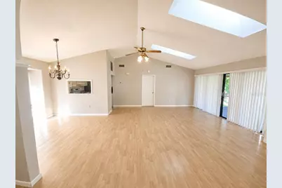 700 South Venice Boulevard, Venice, FL 34293 - Photo 4