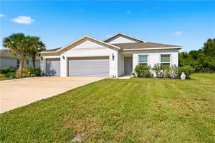403 Seasons Dr, Punta Gorda, FL 33983 - Photo 2