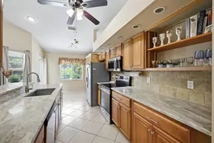 7270 Snow Dr, Englewood, FL 34224 - Photo 10