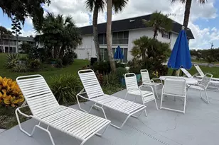 105 47th Ave Dr W, Bradenton, FL 34207 - Photo 8