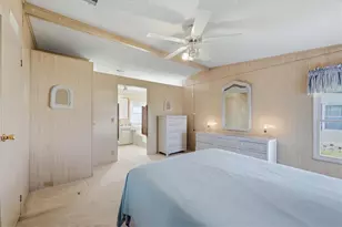 139 N Fiji Cir, Englewood, FL 34223 - Photo 18