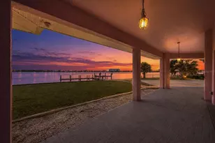 1468 Lemon Bay Dr, Englewood, FL 34223 - Photo 2