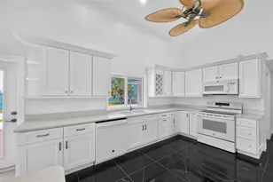 1468 Lemon Bay Dr, Englewood, FL 34223 - Photo 16