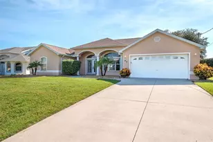 42 Broadmoor Ln, Rotonda West, FL 33947 - Photo 2