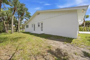 3050 N Beach Rd, Englewood, FL 34223 - Photo 28