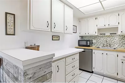 72 Boundary Boulevard #210, Rotonda West, FL 33947 - Photo 8