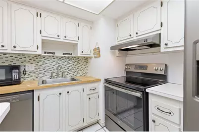 72 Boundary Boulevard #210, Rotonda West, FL 33947 - Photo 10
