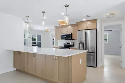 286 Mount Vernon Drive, Venice, FL 34293 - Photo 10