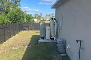 4109 NE 20th Pl, Cape Coral, FL 33909 - Photo 14