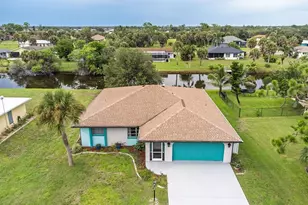 199 Caddy Rd, Rotonda West, FL 33947 - Photo 4