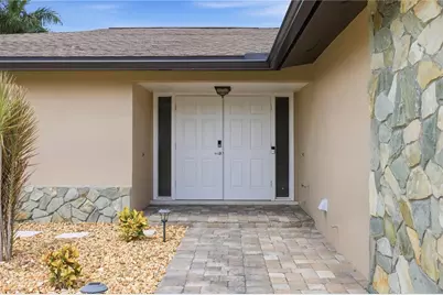 136 Sinclair Street SE, Port Charlotte, FL 33952 - Photo 20