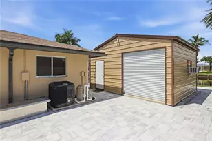 136 Sinclair St SE, Port Charlotte, FL 33952 - Photo 56