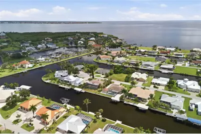 136 Sinclair Street SE, Port Charlotte, FL 33952 - Photo 12