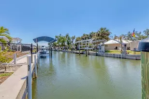 9201 Lake Dr, Englewood, FL 34224 - Photo 48