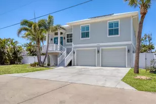 9201 Lake Dr, Englewood, FL 34224 - Photo 2