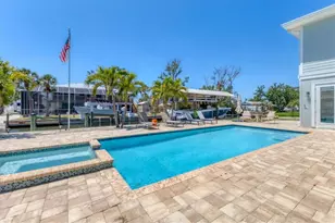 9201 Lake Dr, Englewood, FL 34224 - Photo 44